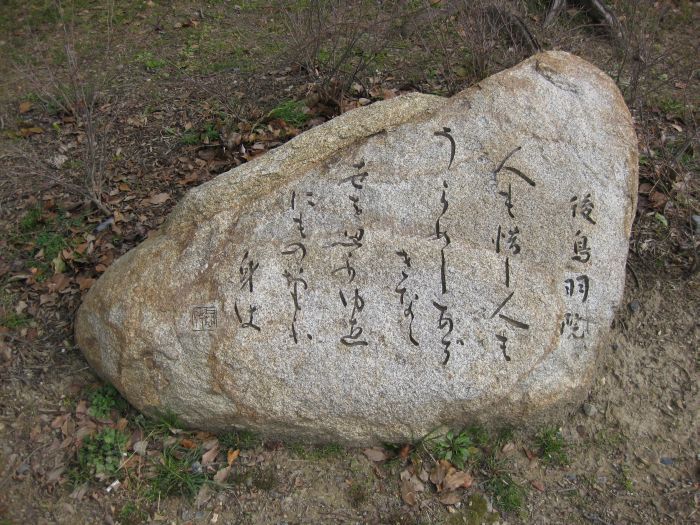 ���R������